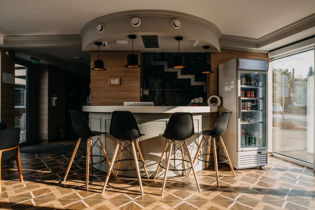 Aquapark Design Rooms Сегед Экстерьер фото